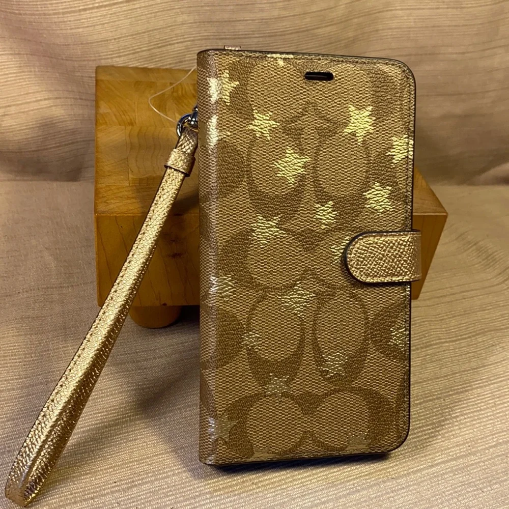 NWT Coach iPhone cover case w/detachable leash